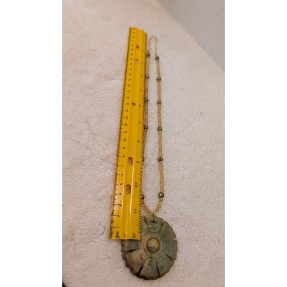 Vintage Hand-Carved Jade Pendant Necklace Yellow & Unique Beads Non- Adjustable - Picture 5 of 8